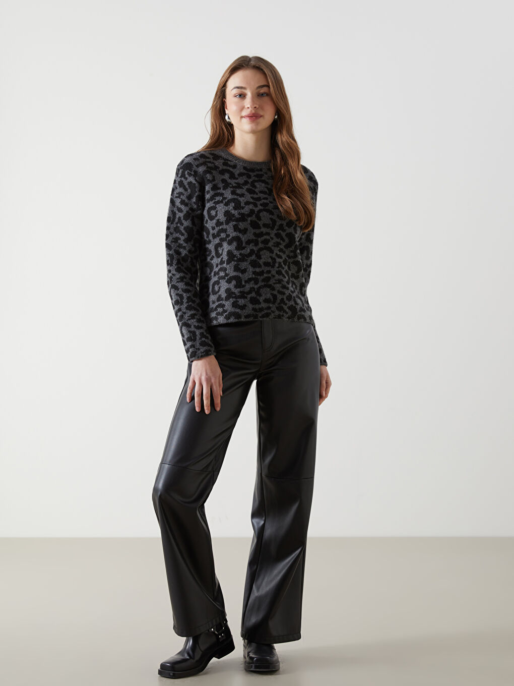 Crew Neck Leopard Print Women's Knitwear Sweater -W4LY93Z8-CWN