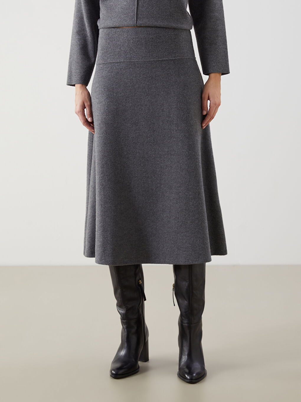 Antrasit Beli Lastikli Kadın Triko Etek-1