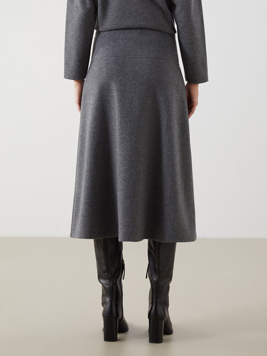 Antrasit Beli Lastikli Kadın Triko Etek-3