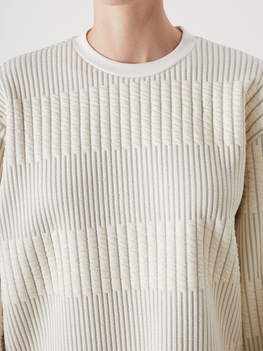 Ekru Bisiklet Yaka Çizgili Kadın Sweatshirt-2