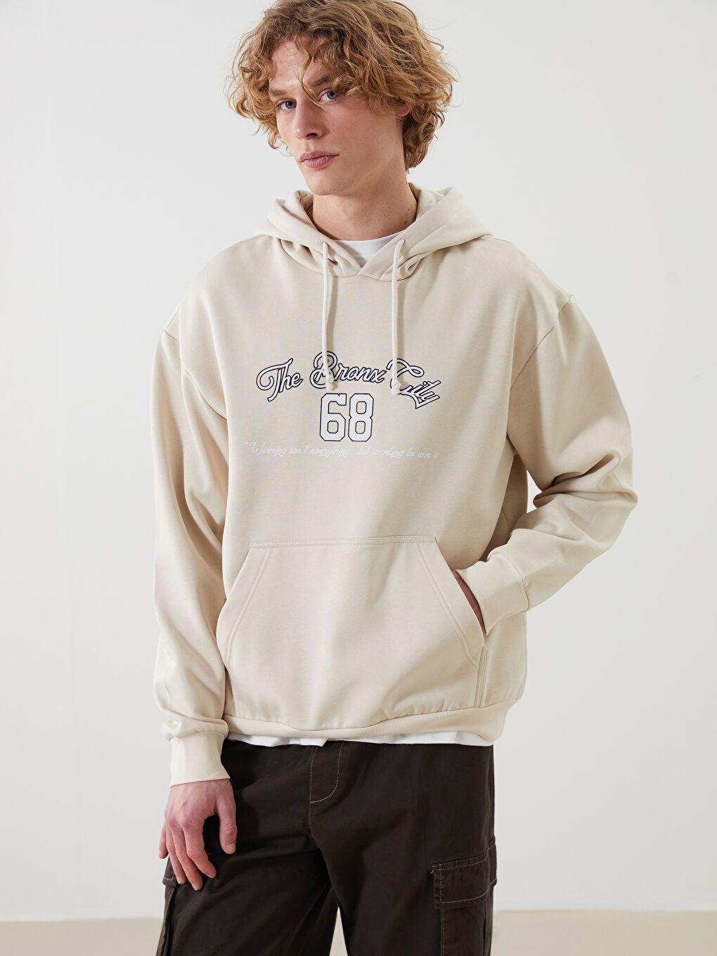 هودي مطبوع كم طويل للرجال