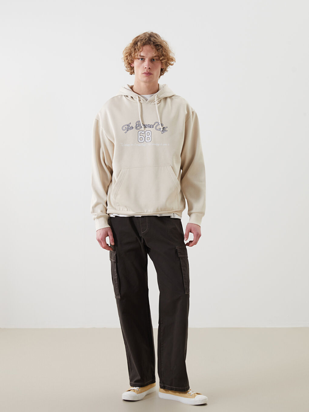 هودي مطبوع كم طويل للرجال-1