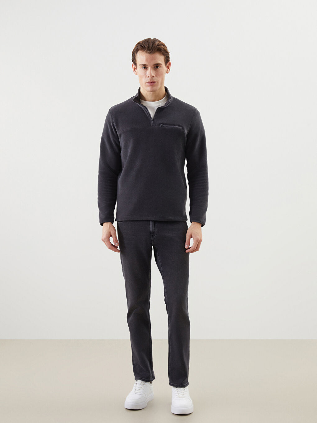 LCWAIKIKI Basic Antrasit Dik Yaka Uzun Kollu Polar Erkek Sweatshirt - 1