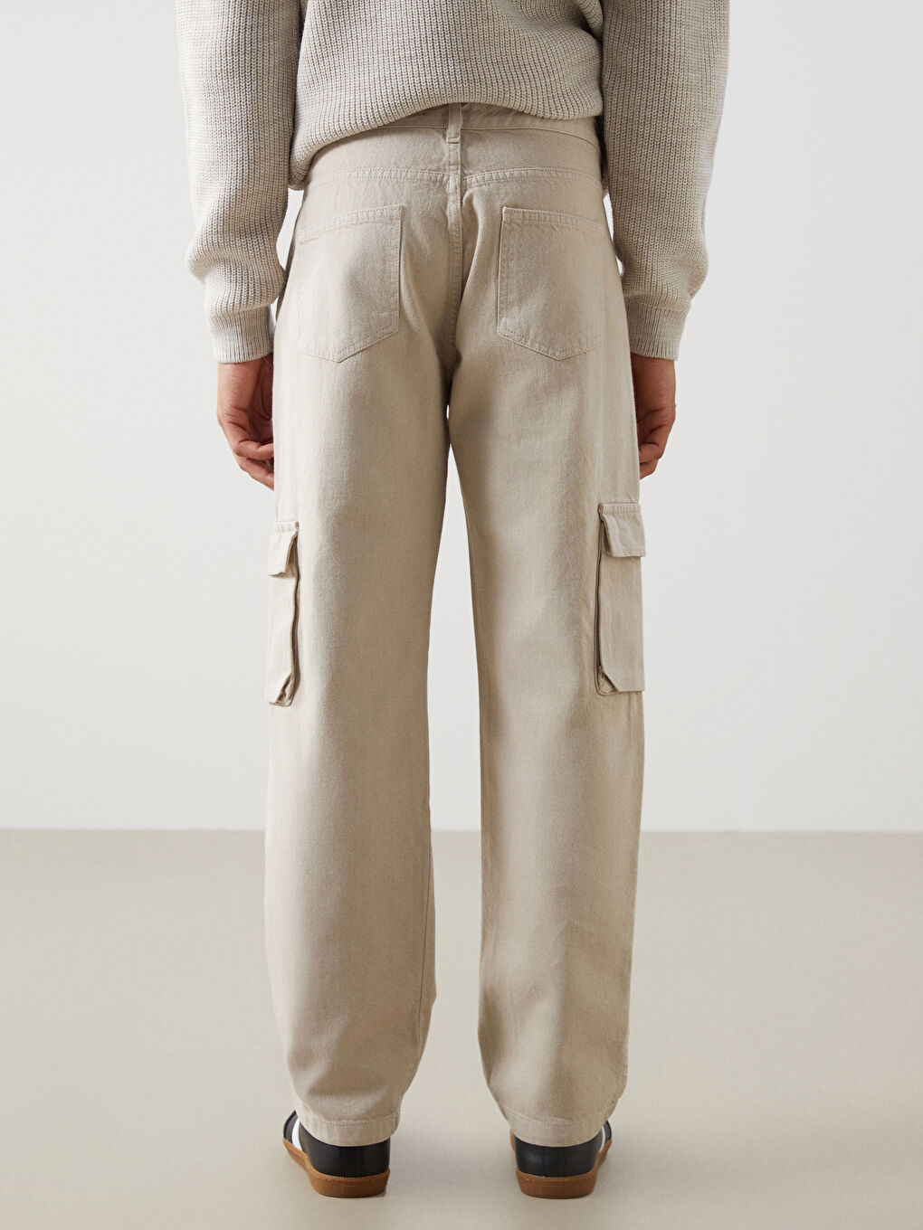 Standard Fit Men's Cargo Trousers-3