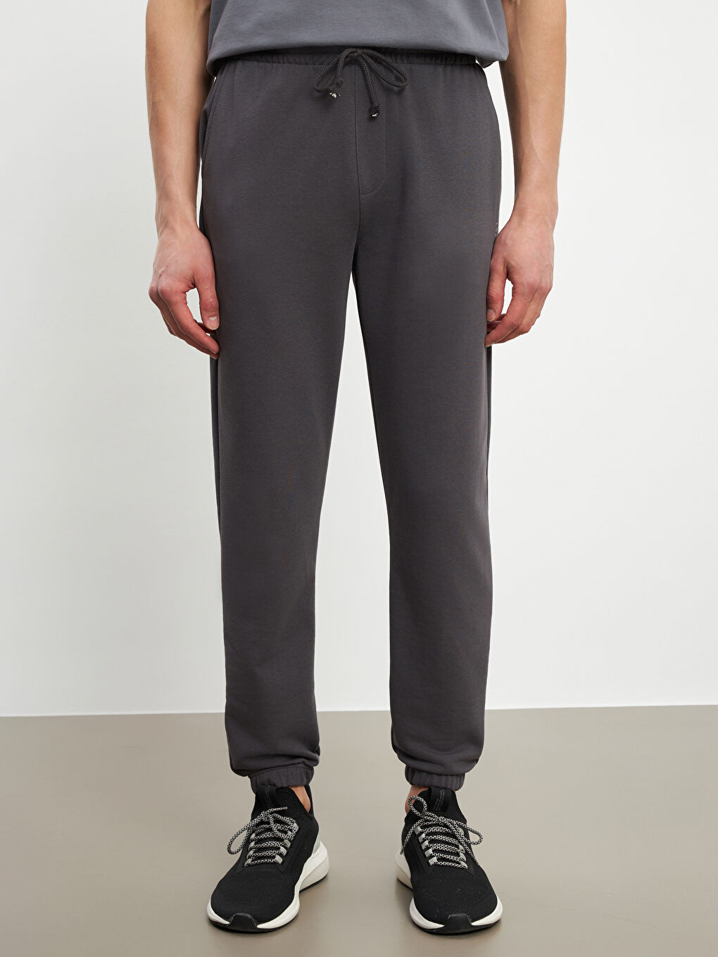 Standard Fit Men's Jogger Sweatpants-1