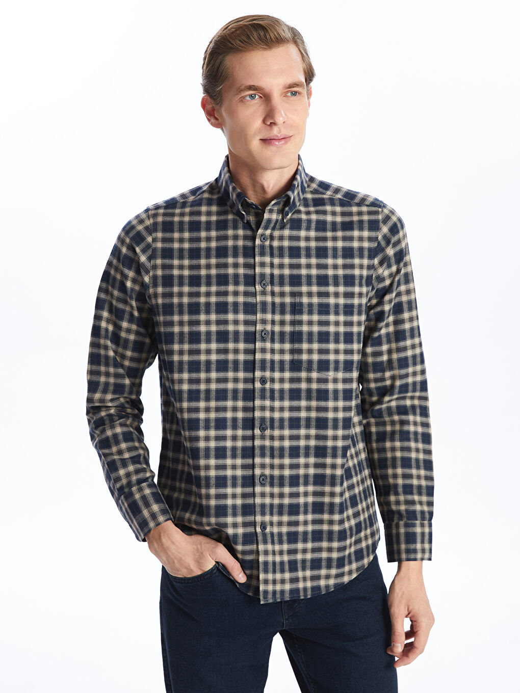 LCWAIKIKI Classic قميص رجال كم طويل كارو عادي غبردين -W59677Z8-LKQ