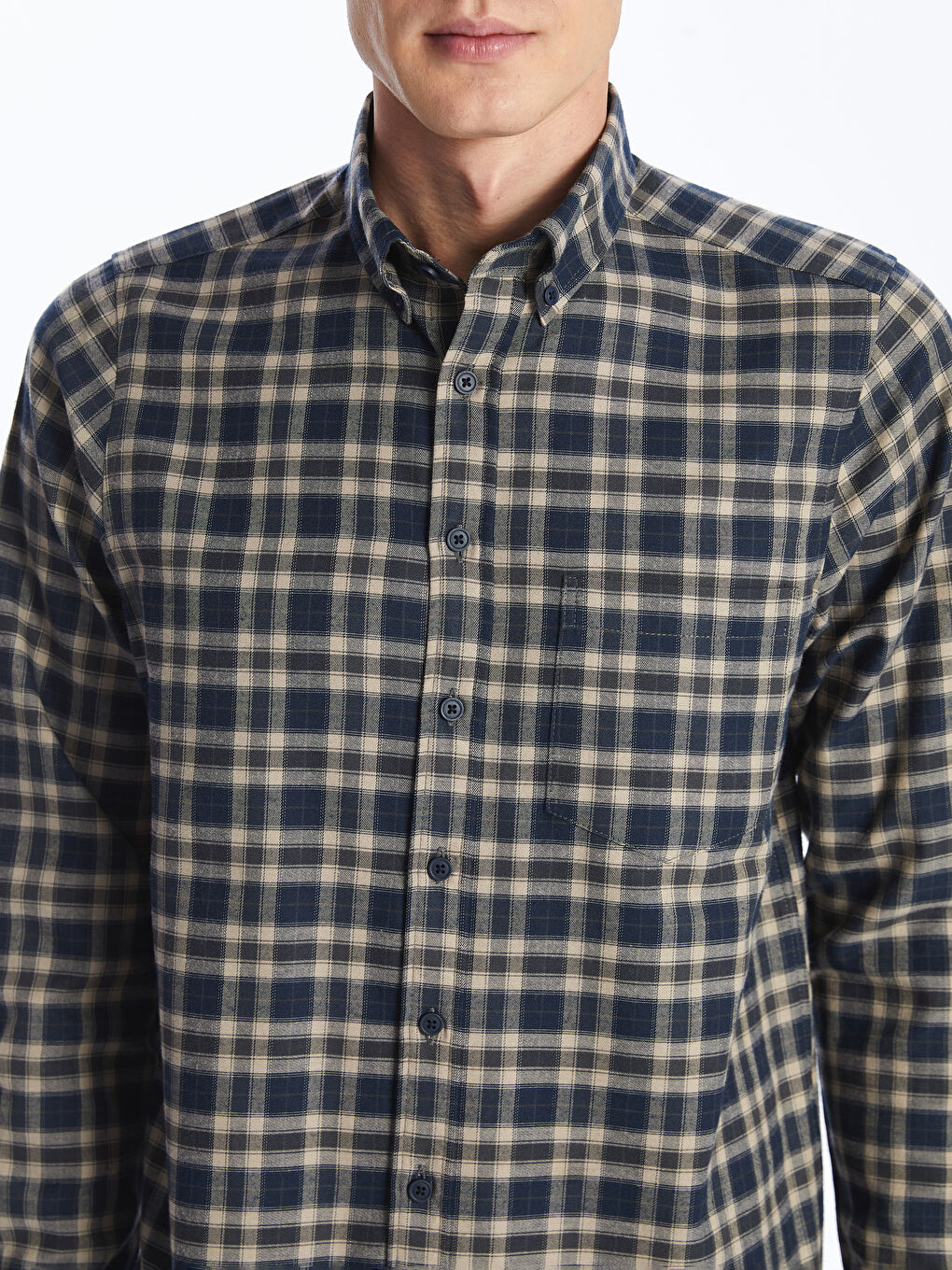LCWAIKIKI Classic قميص رجال كم طويل كارو عادي غبردين -W59677Z8-LKQ