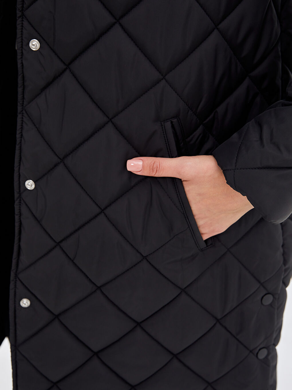 Стёганый пуховик с капюшоном для женщин-4