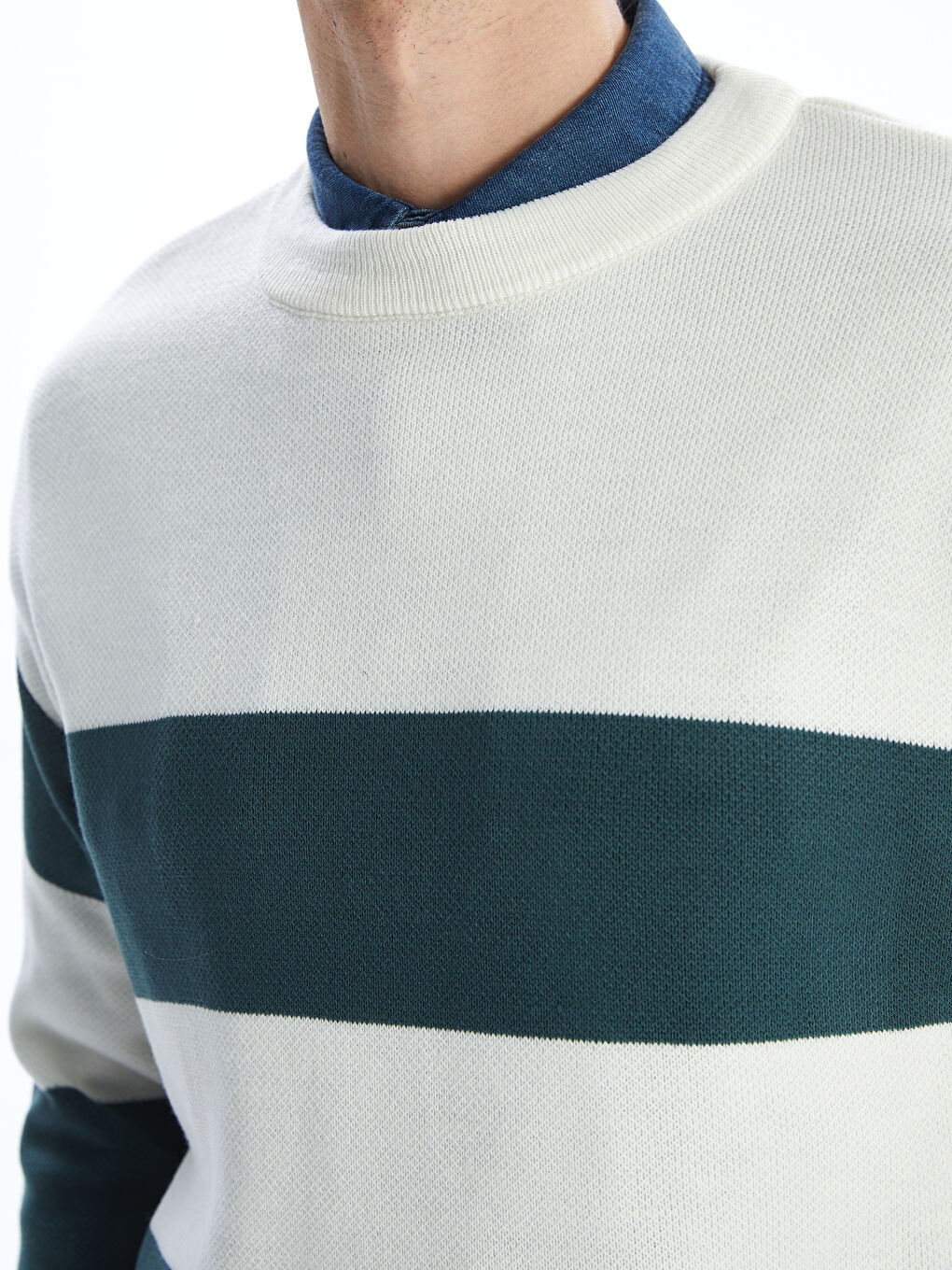 Crew Neck Long Sleeve Striped Men's Knitwear Sweater-5
