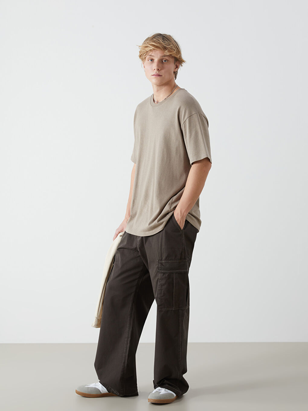 Kahverengi Rahat Kalıp Gabardin Erkek Pantolon-1