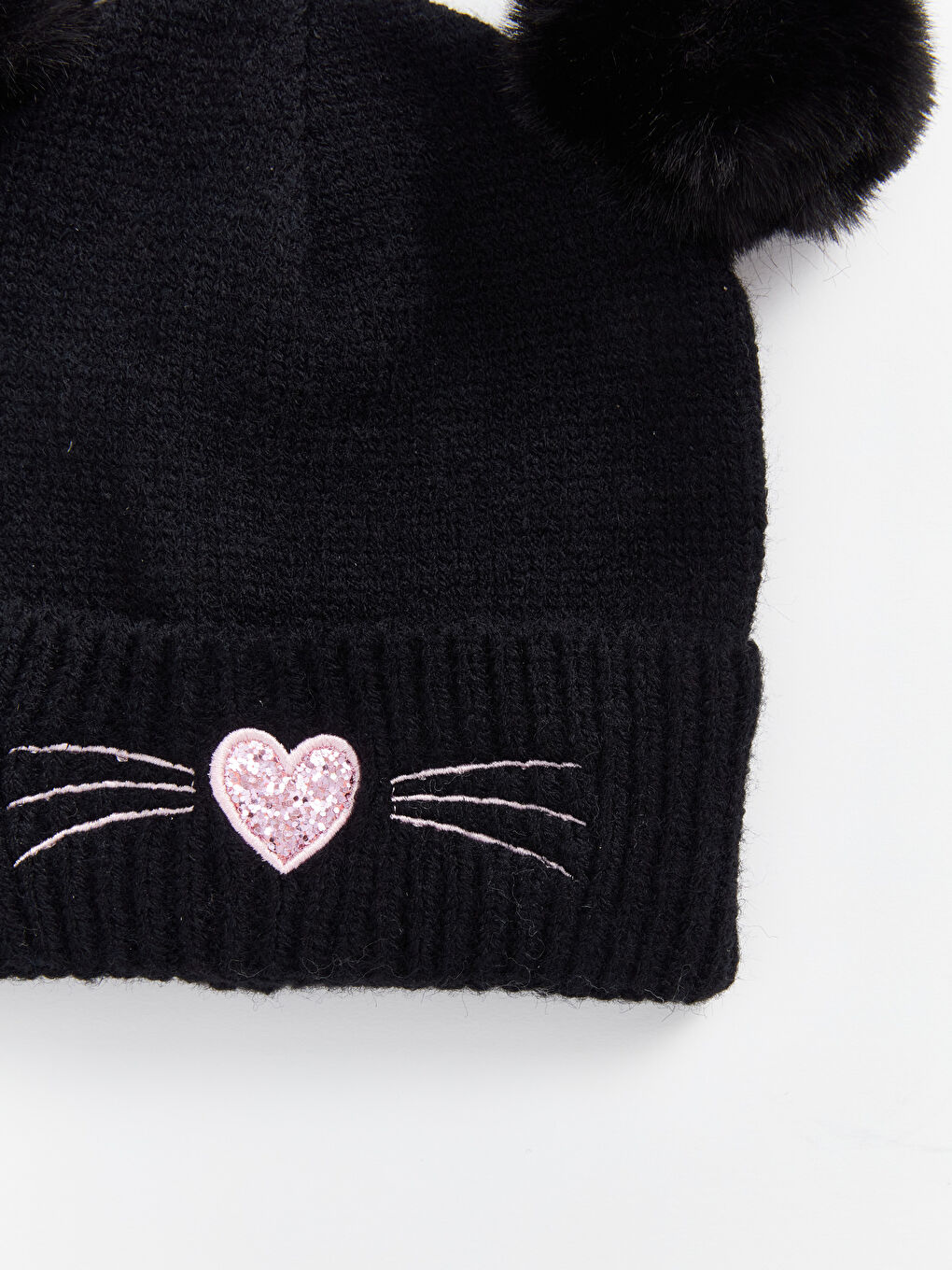 LCW ACCESSORIES Heart Embroidered Girls' Beanie -W5AD96Z4-HUC
