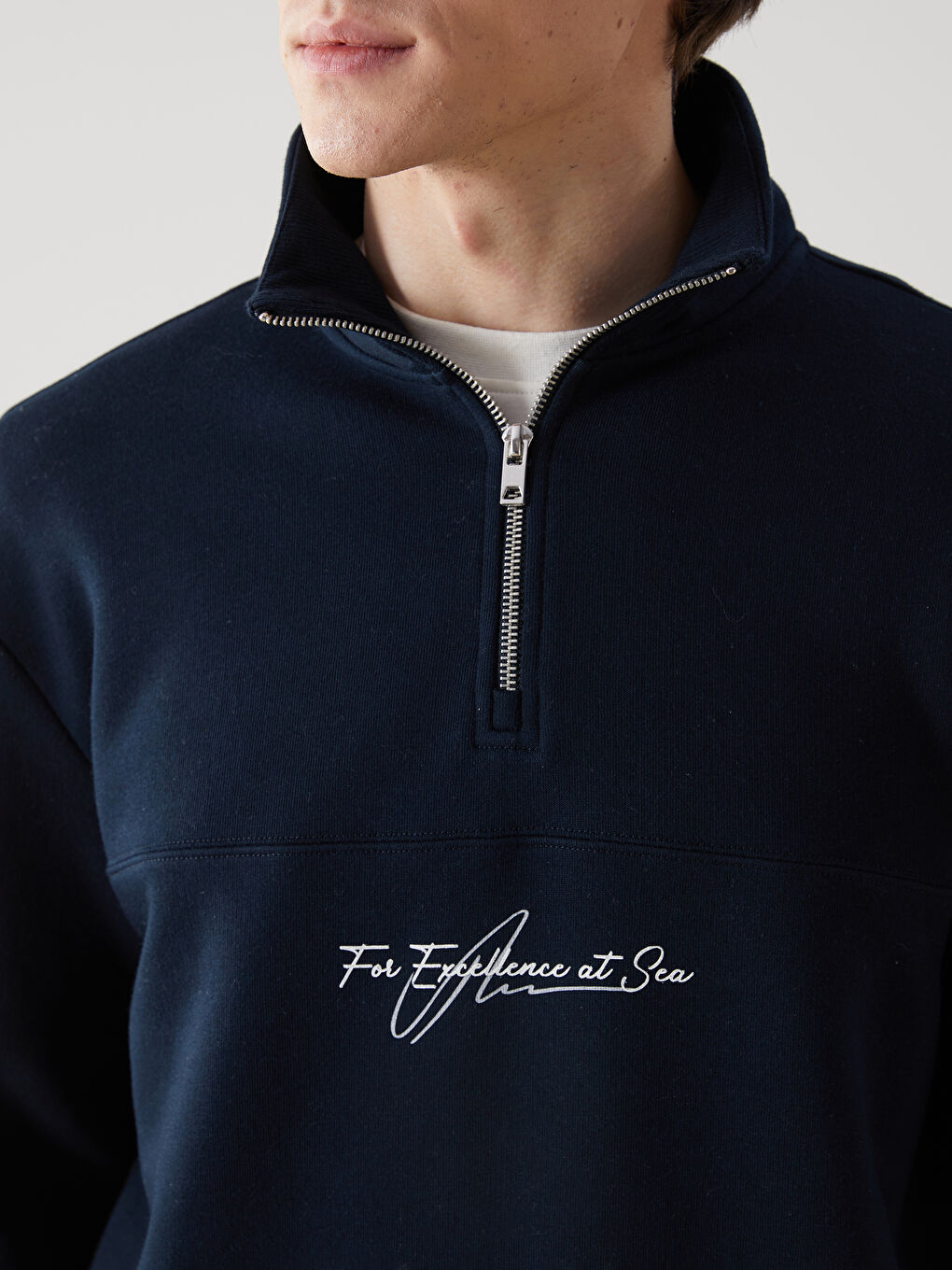 LCW Vision Lacivert Dik Yaka Uzun Kollu Baskılı Erkek Sweatshirt - 2