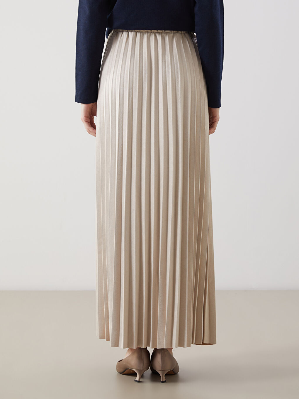 Elasticated Waist Women's Pleated Skirt-3