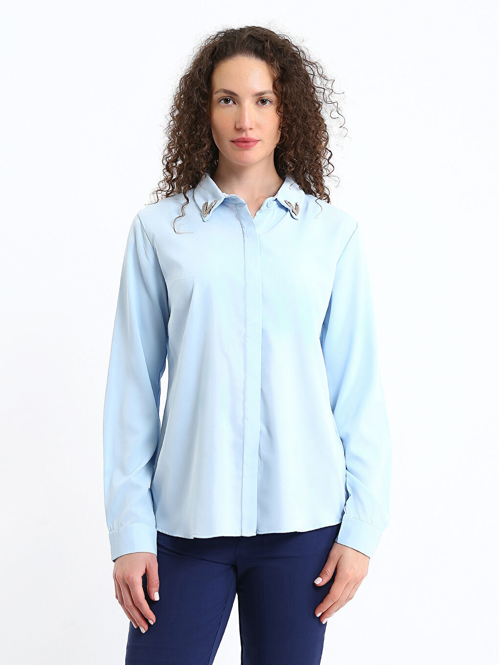Brooch Detailed Women's Shirt