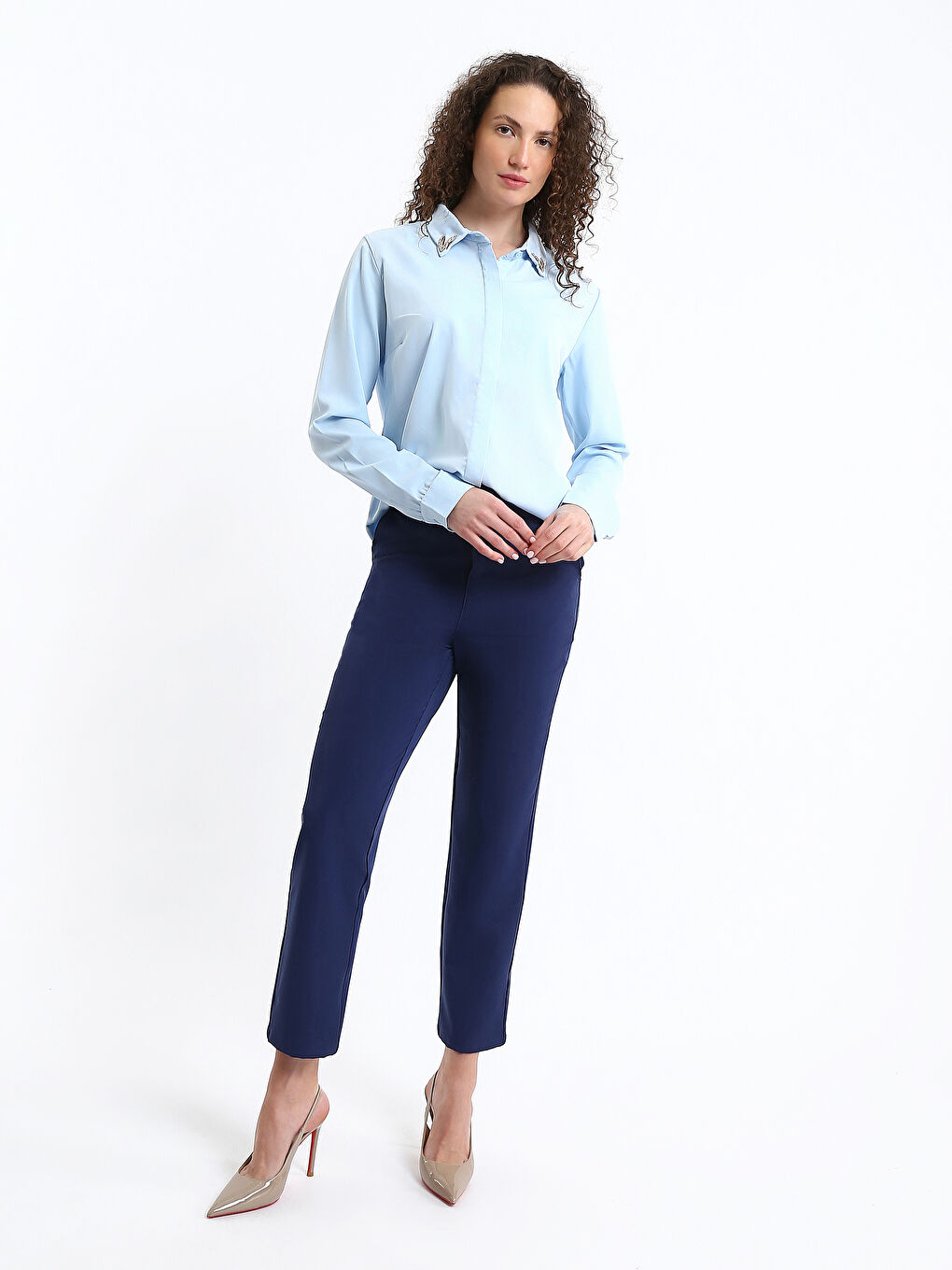 Brooch Detailed Women's Shirt-1