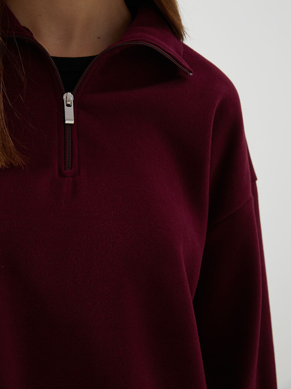 Bordo Dik Yaka Kadın Sweatshirt-2