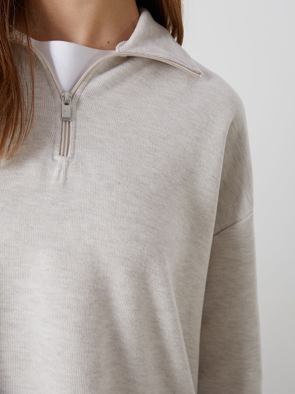 LCW Comfort Bej Dik Yaka Kadın Sweatshirt - 2