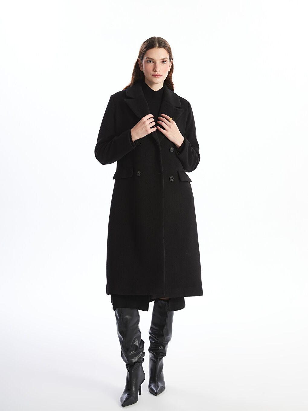 Siyah Ceket Yaka Kadın Kaşe Kaban