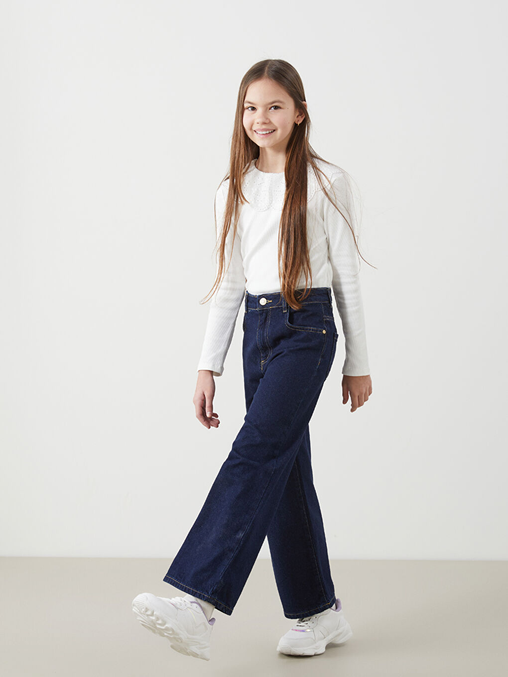 LCW Kids بنطلون جينز للبنات بخصر مطاطي قابل للتعديل -W4M505Z4-309