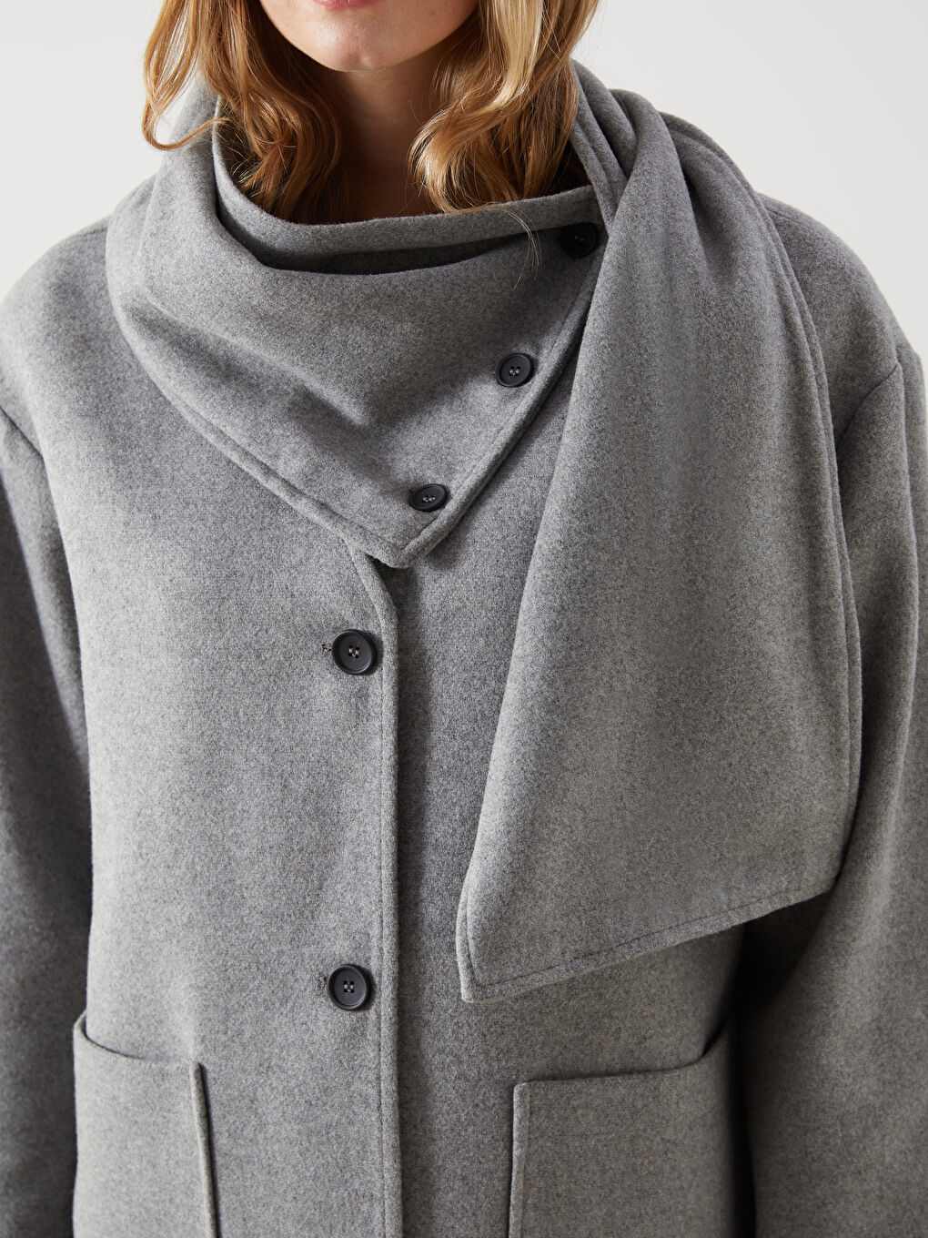 V-Neck Scarf Detail Women’S Wool Coat -W4M525Z8-CY9