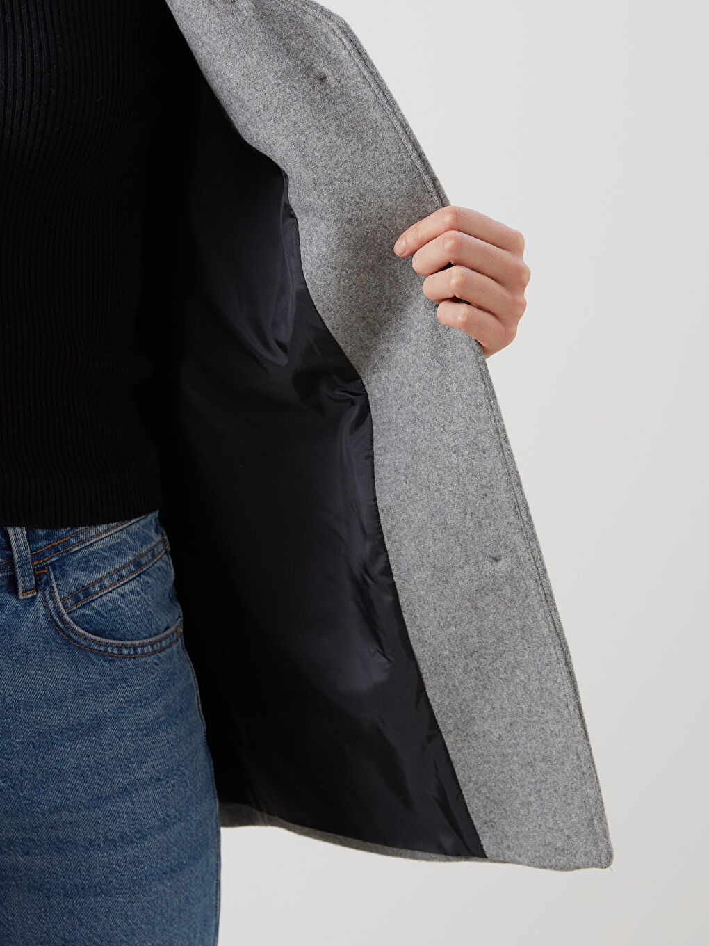 V-Neck Scarf Detail Women’S Wool Coat -W4M525Z8-CY9