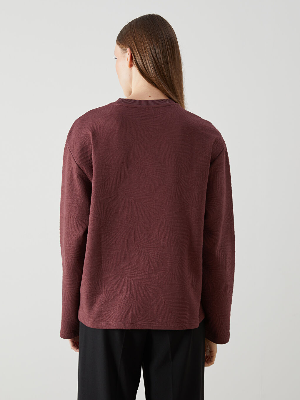 Bordo Bisiklet Yaka Kendinden Desenli Kadın Sweatshirt-3