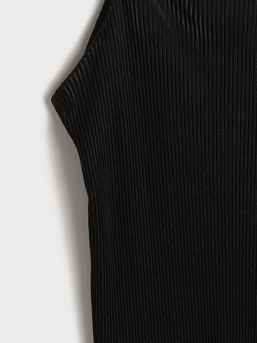 بلوزة لامعة بحمّالات بياقة مربعة للسيدات-5