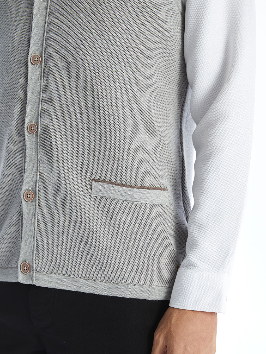 Gri Standart Kalıp V Yaka Erkek Triko Yelek-2