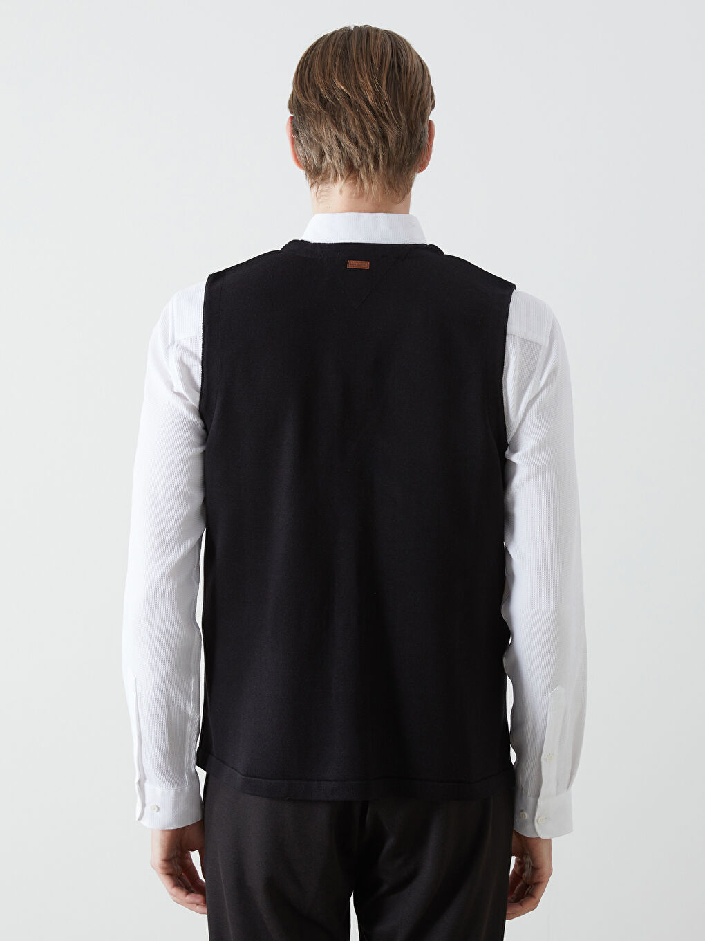Siyah Standart Kalıp V Yaka Erkek Triko Yelek-3