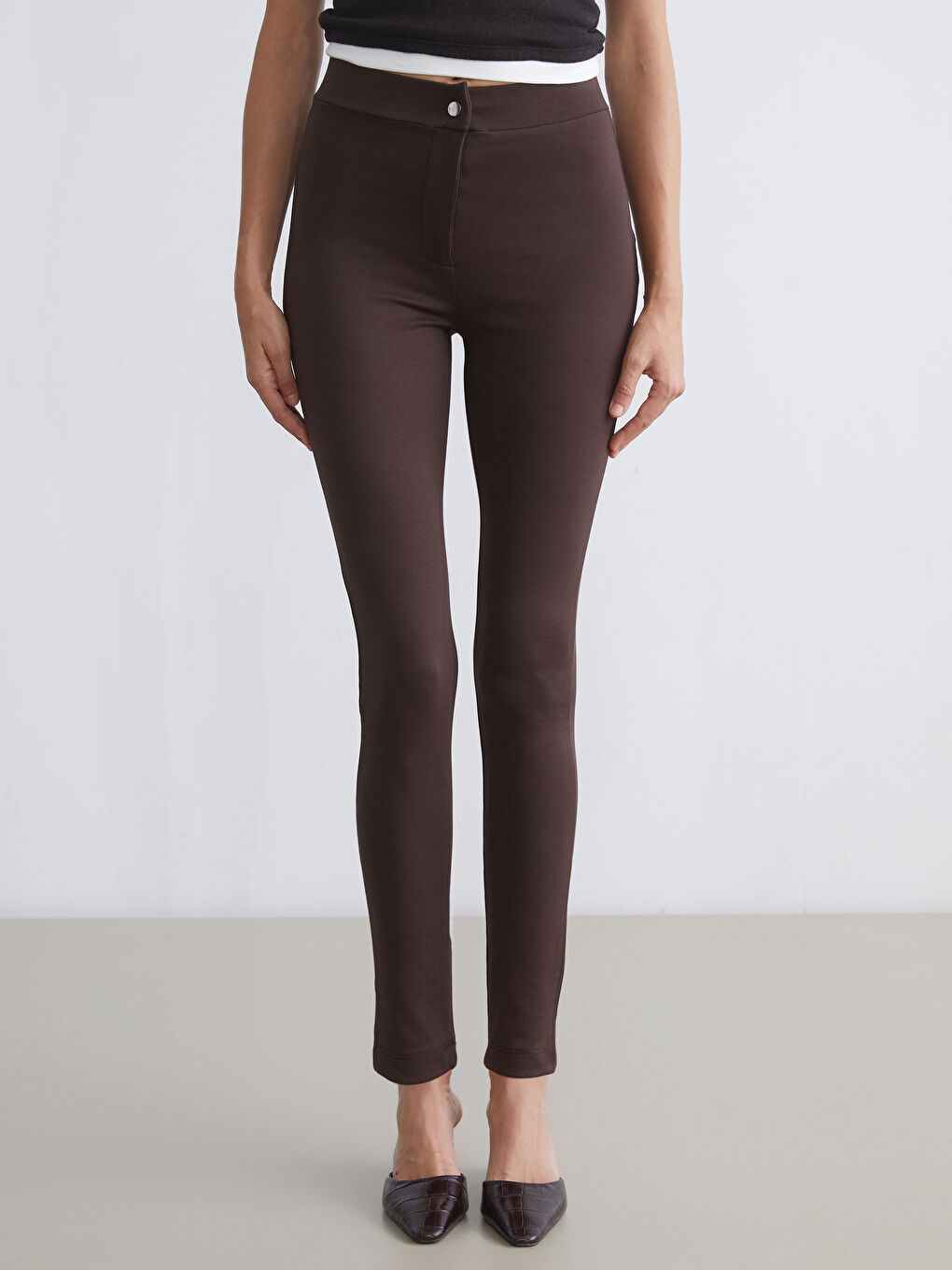 Kahverengi Dar Fit Kadın Tayt Pantolon-1