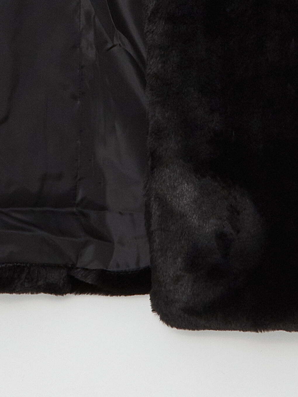 Siyah Ceket Yaka Kadın Kürk Kaban-7