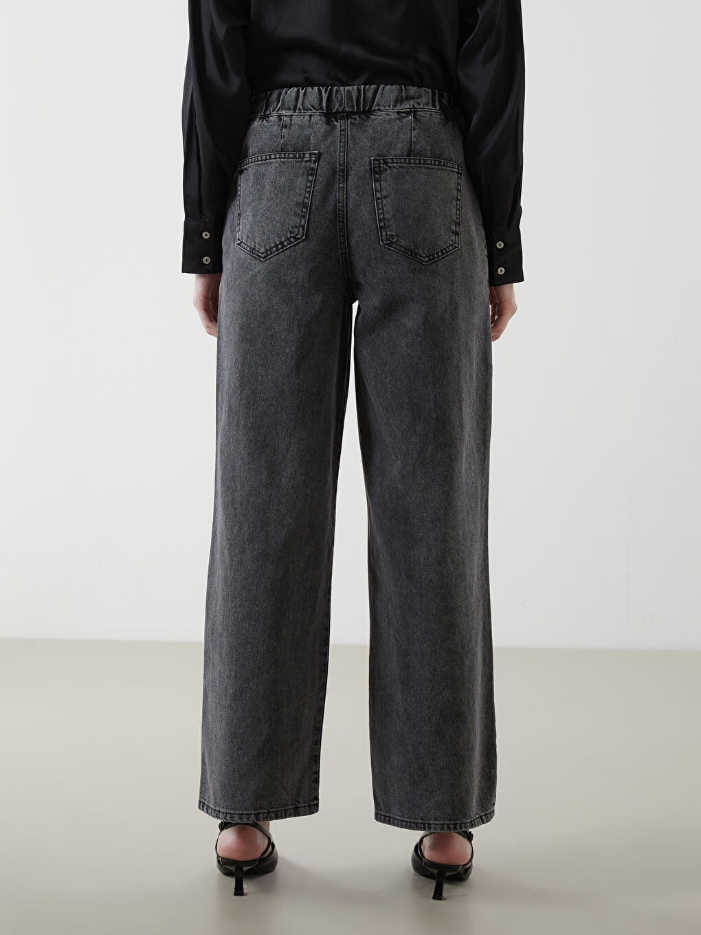 Siyah Beli Lastikli Wideleg Kadın Jean Pantolon-3