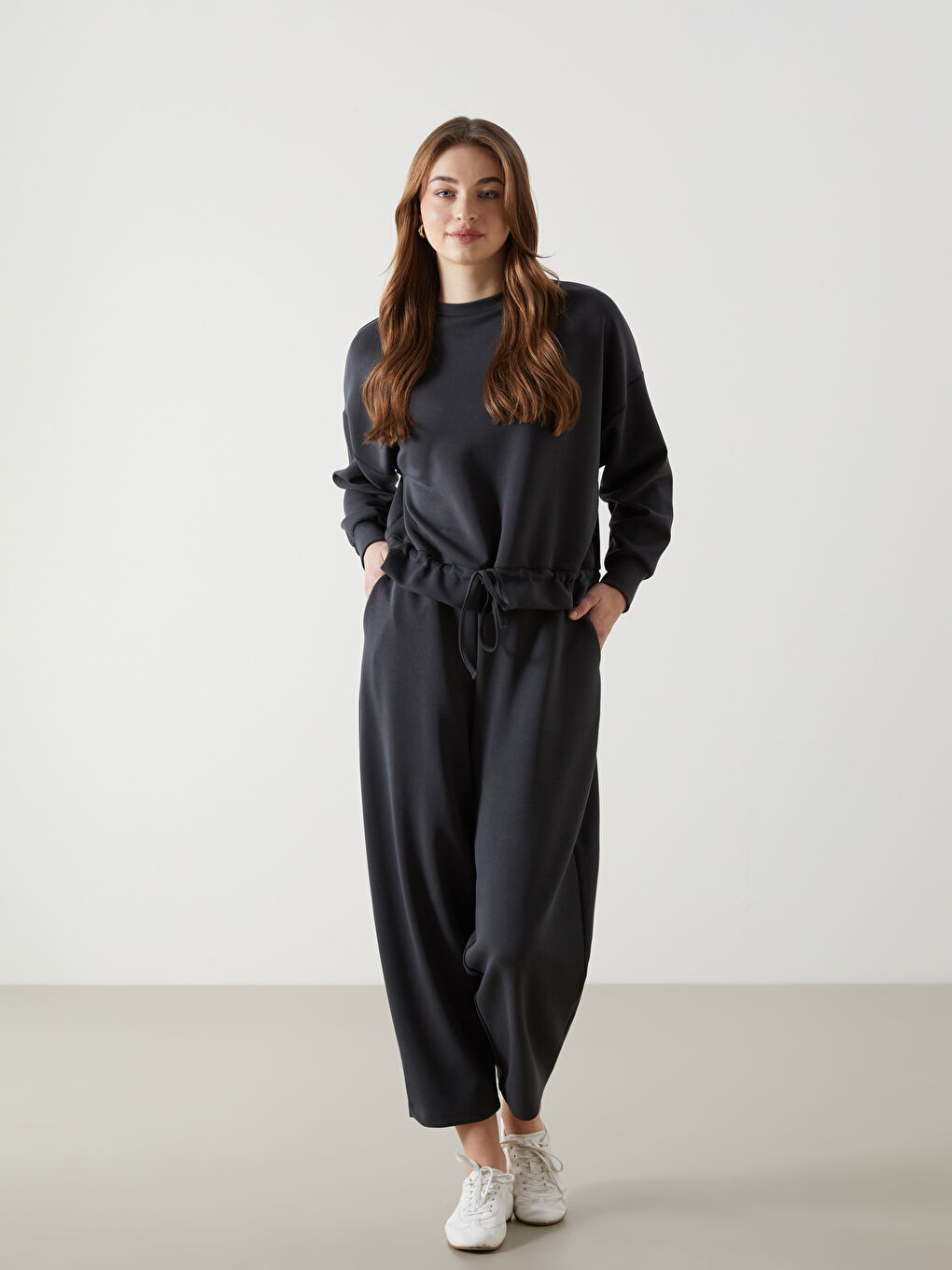 Antrasit Bisiklet Yaka Kadın Sweatshirt-1