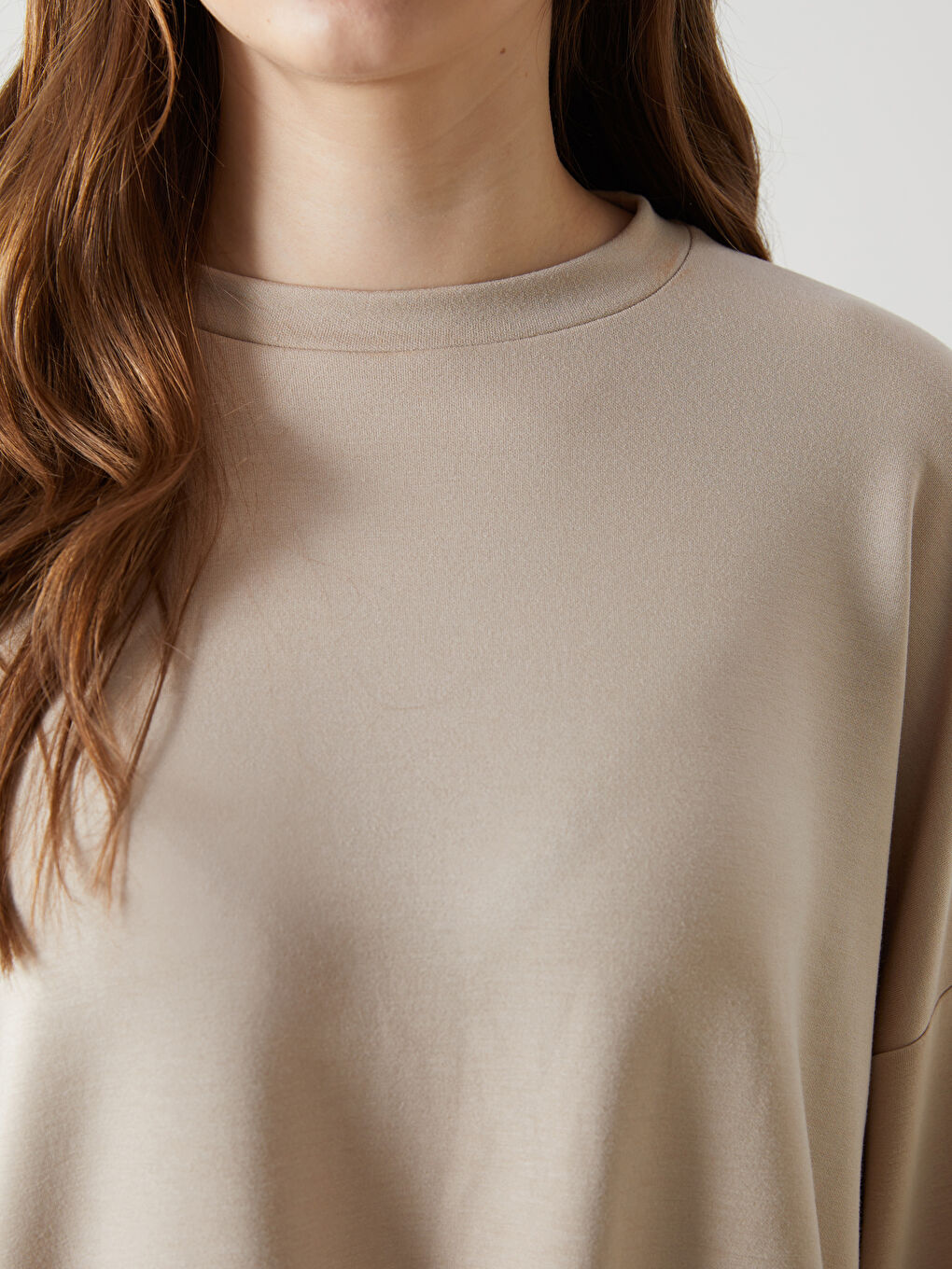 Ekru Bisiklet Yaka Kadın Sweatshirt-2