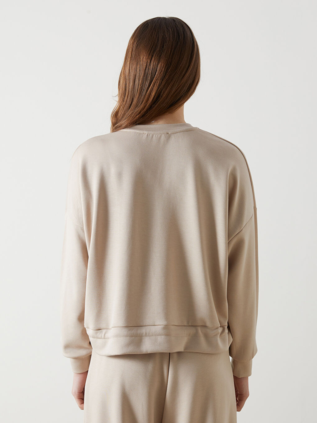 Ekru Bisiklet Yaka Kadın Sweatshirt-3