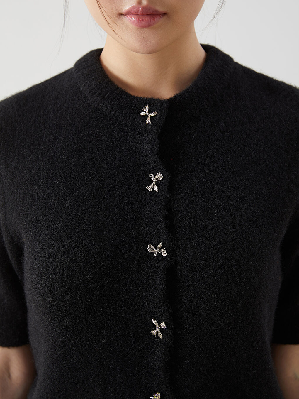 Siyah Bisiklet Yaka Pelüş Kadın Triko Hırka-2