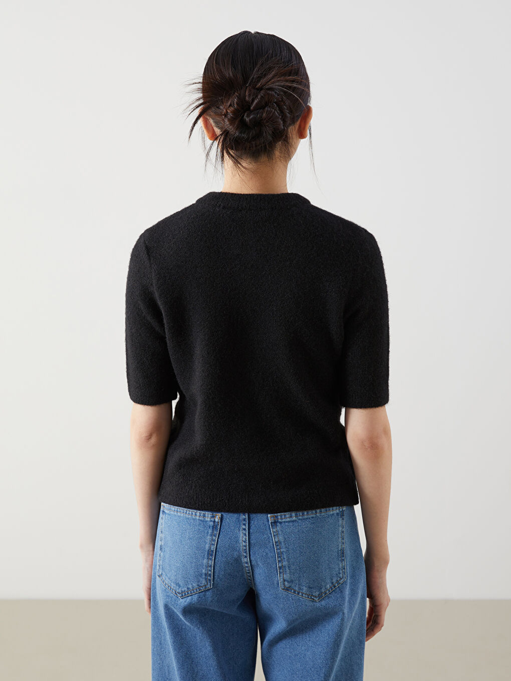 Siyah Bisiklet Yaka Pelüş Kadın Triko Hırka-3