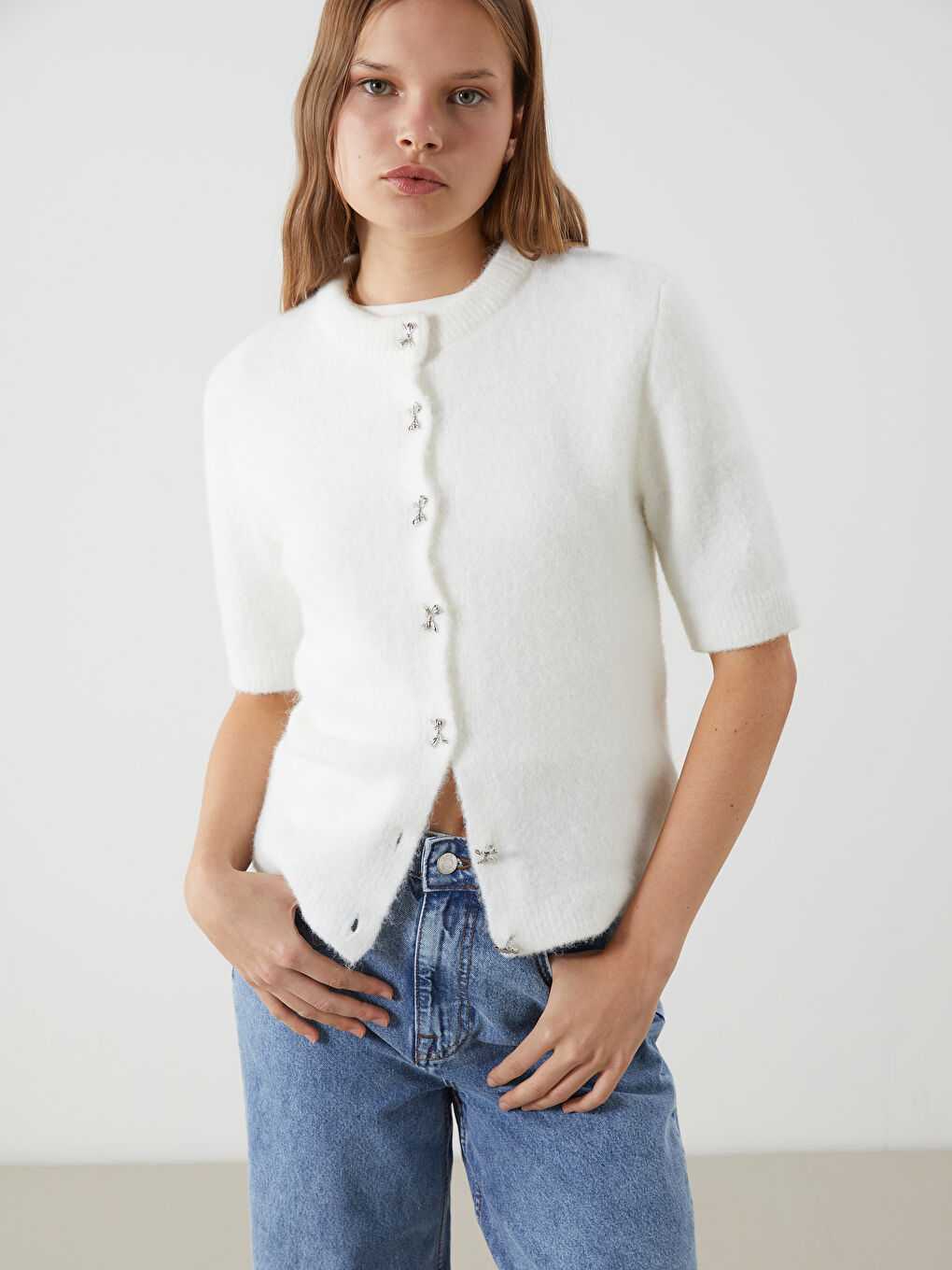 Ekru Bisiklet Yaka Pelüş Kadın Triko Hırka