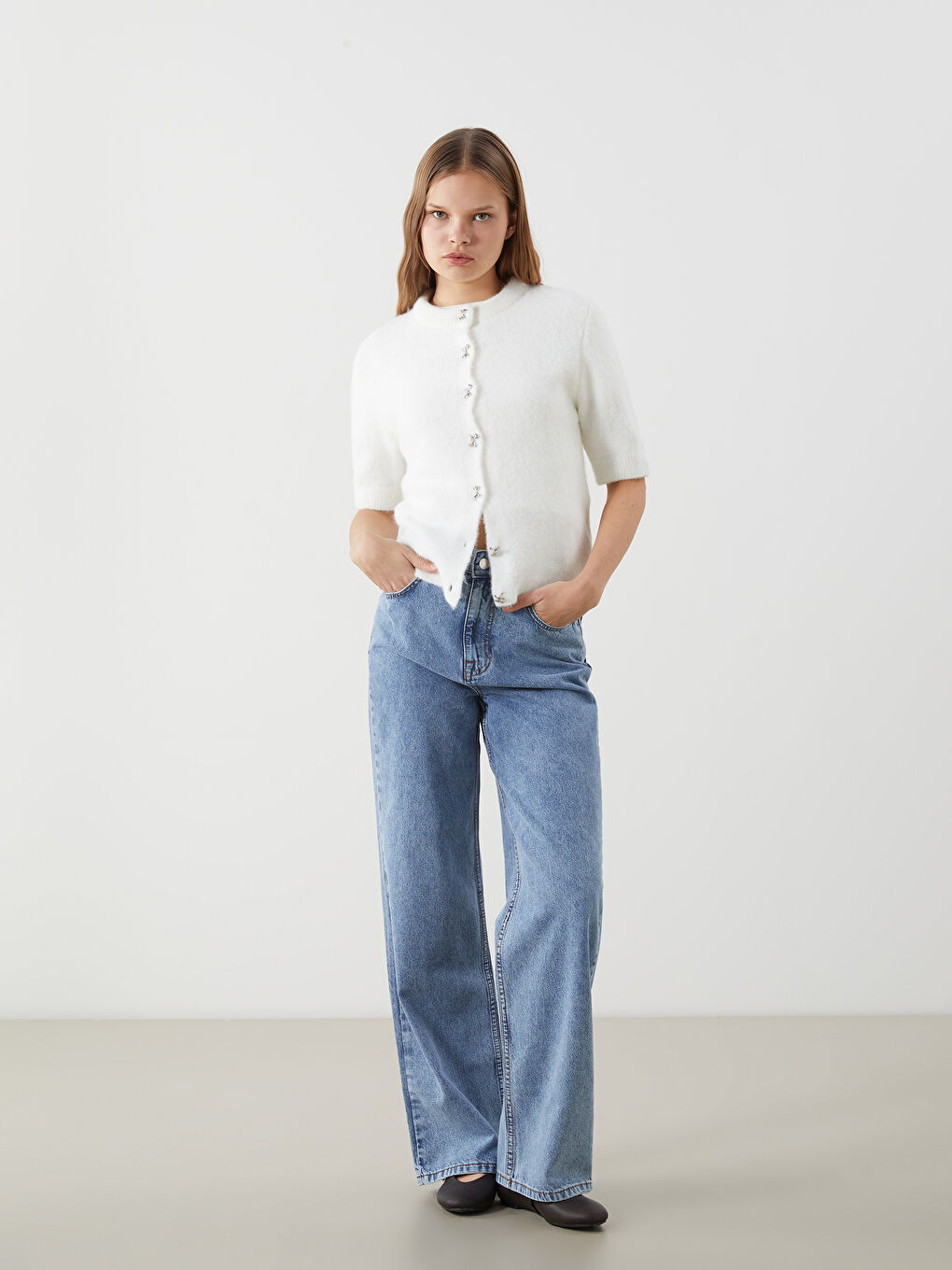 Ekru Bisiklet Yaka Pelüş Kadın Triko Hırka-1