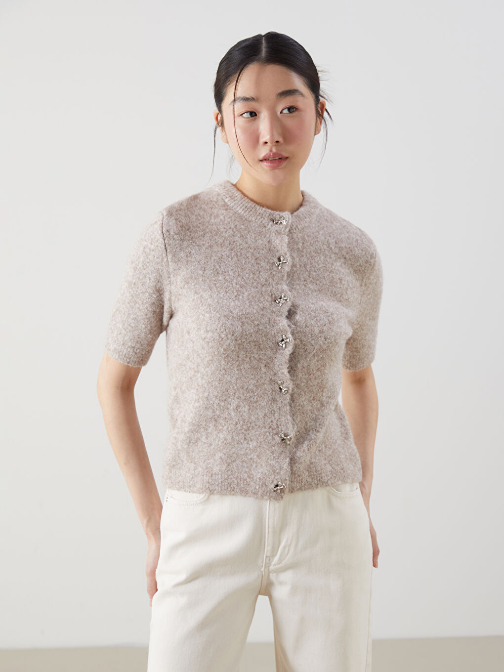 Bej Bisiklet Yaka Pelüş Kadın Triko Hırka