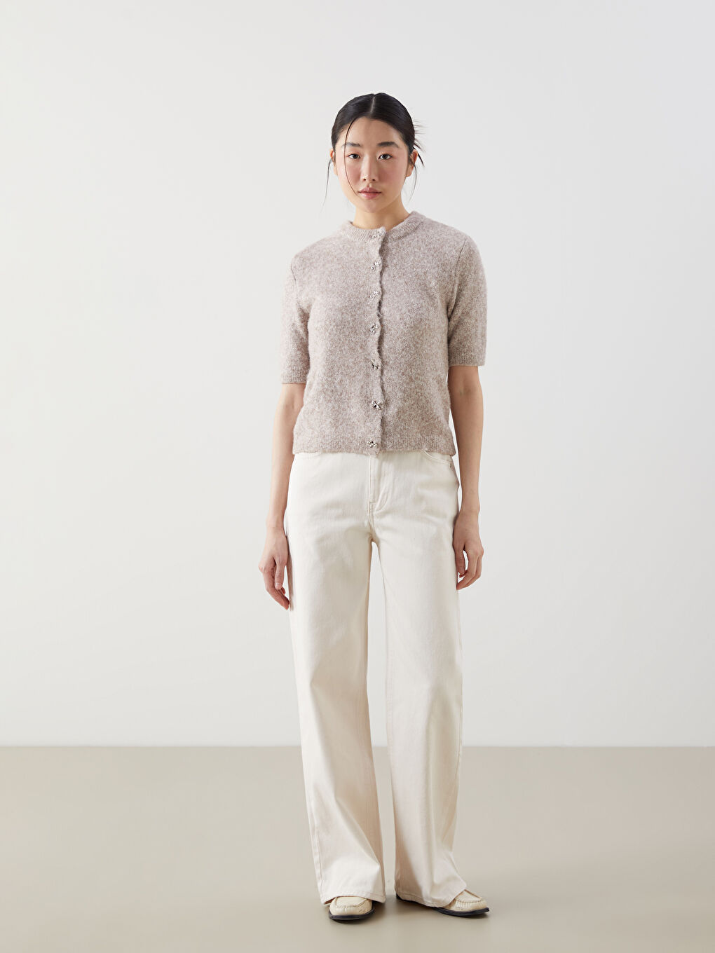 Bej Bisiklet Yaka Pelüş Kadın Triko Hırka-1