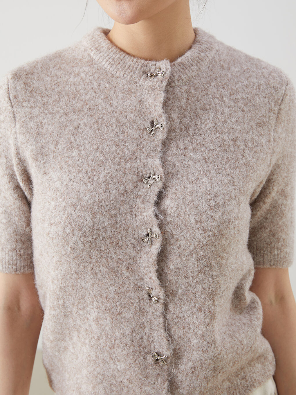 Bej Bisiklet Yaka Pelüş Kadın Triko Hırka-2