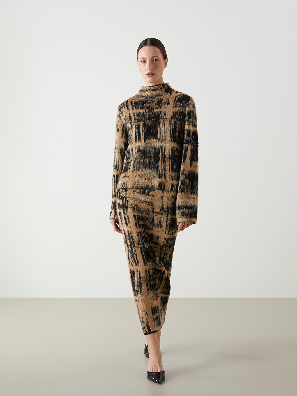 Kahverengi Beli Lastikli Desenli Kadın Triko Etek