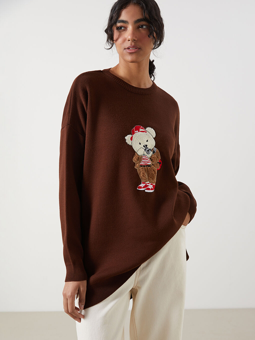 Kahverengi Ayı Teddy Nakışlı Oversize Kadın Triko Tunik