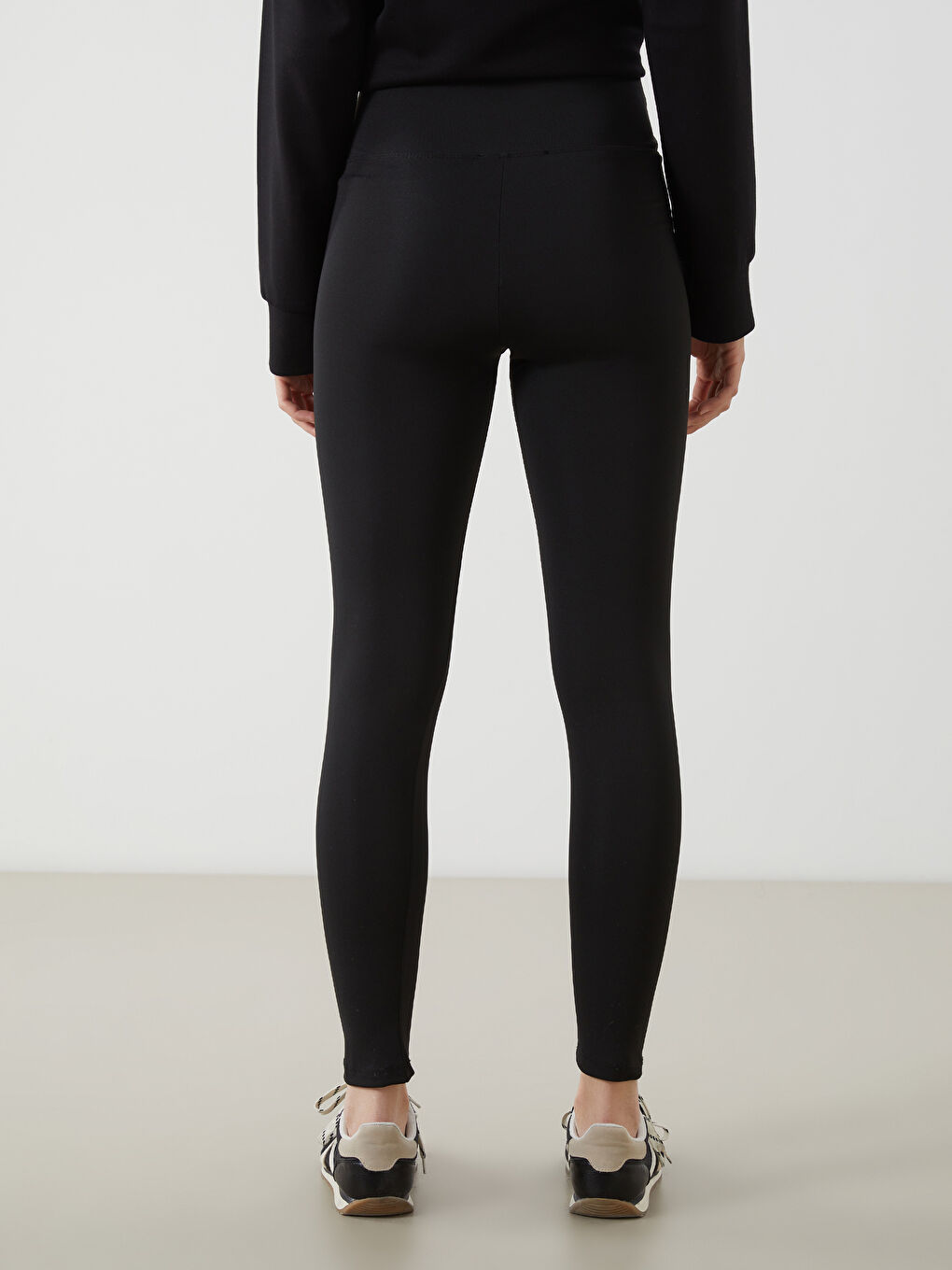 Siyah Beli Lastikli Kadın Spor Tayt-3