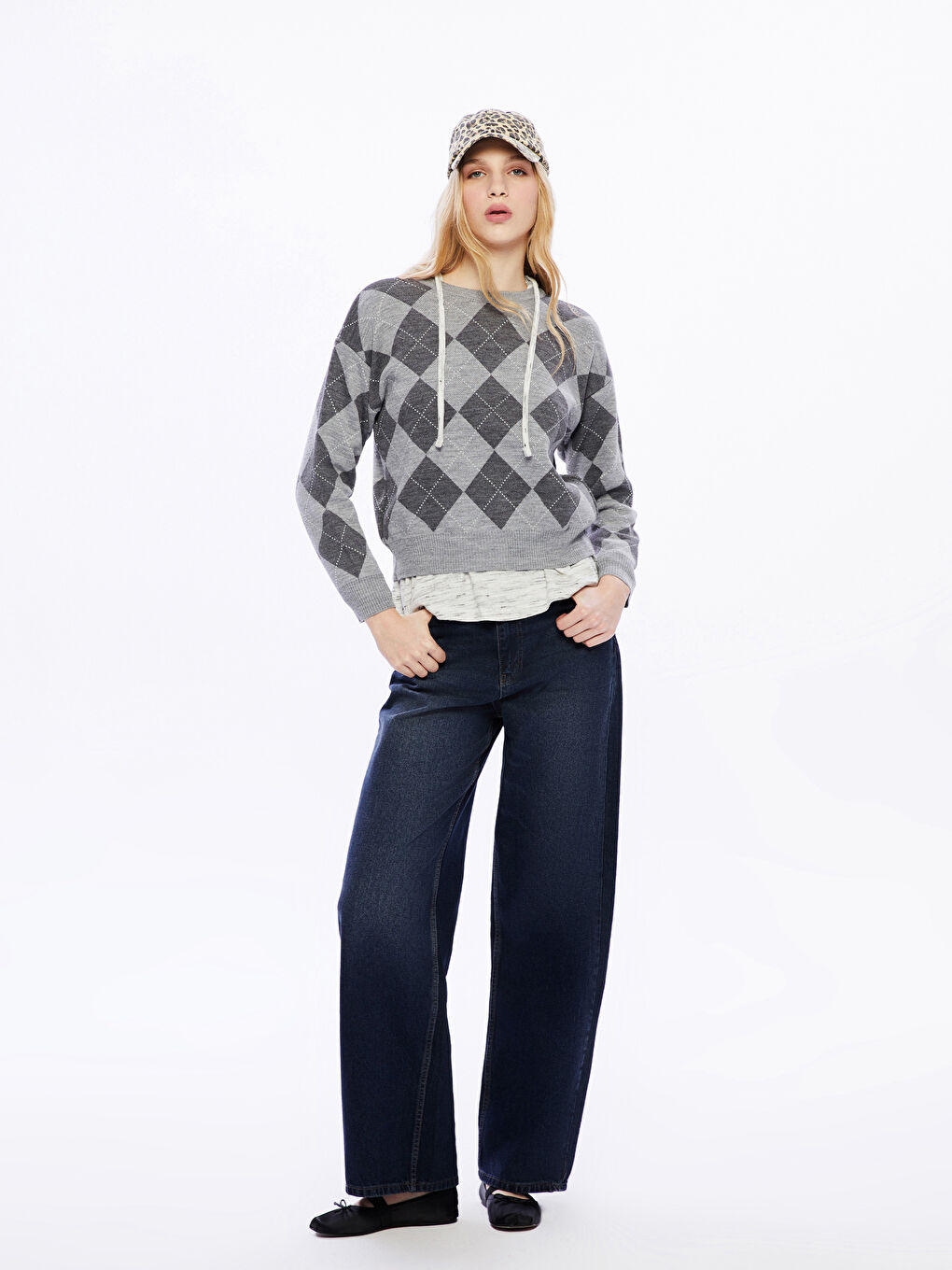 XSIDE Crew Neck Rhinestone Embellished Women's Knit Sweater -W4M753Z8-ZFW