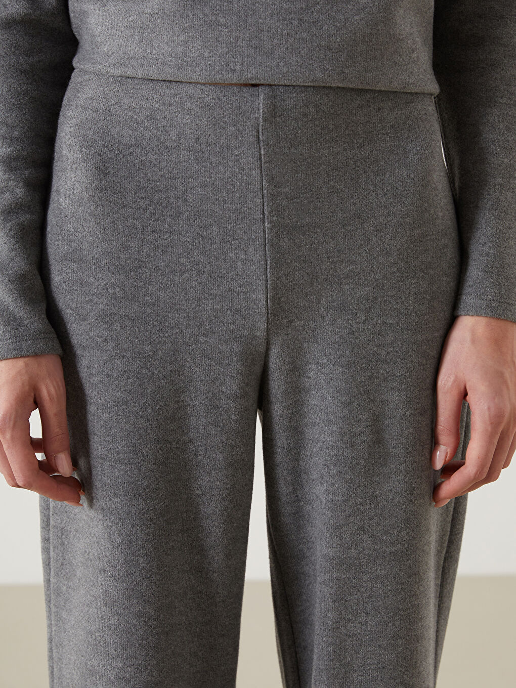 Gri Beli Lastikli Kadın Pantolon-2