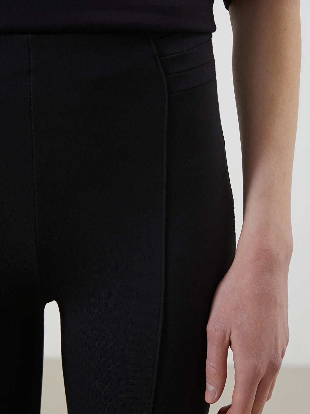 Siyah Beli Lastikli Kadın Tayt-2