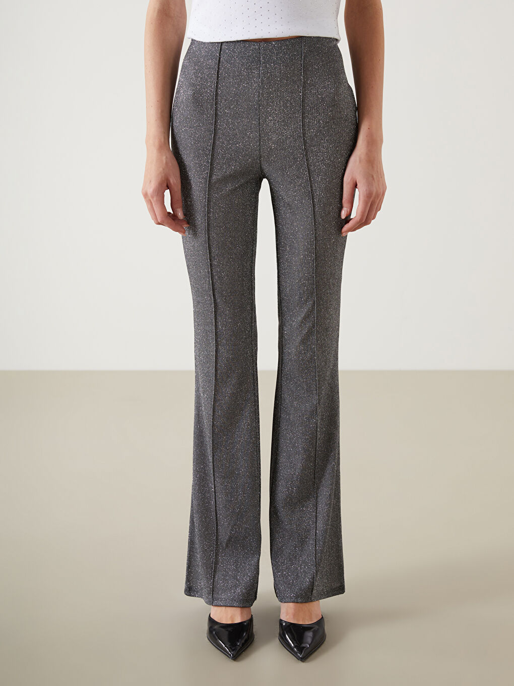 Siyah Ekstra Dar Fit Parlak Görünümlü Kadın Pantolon-1