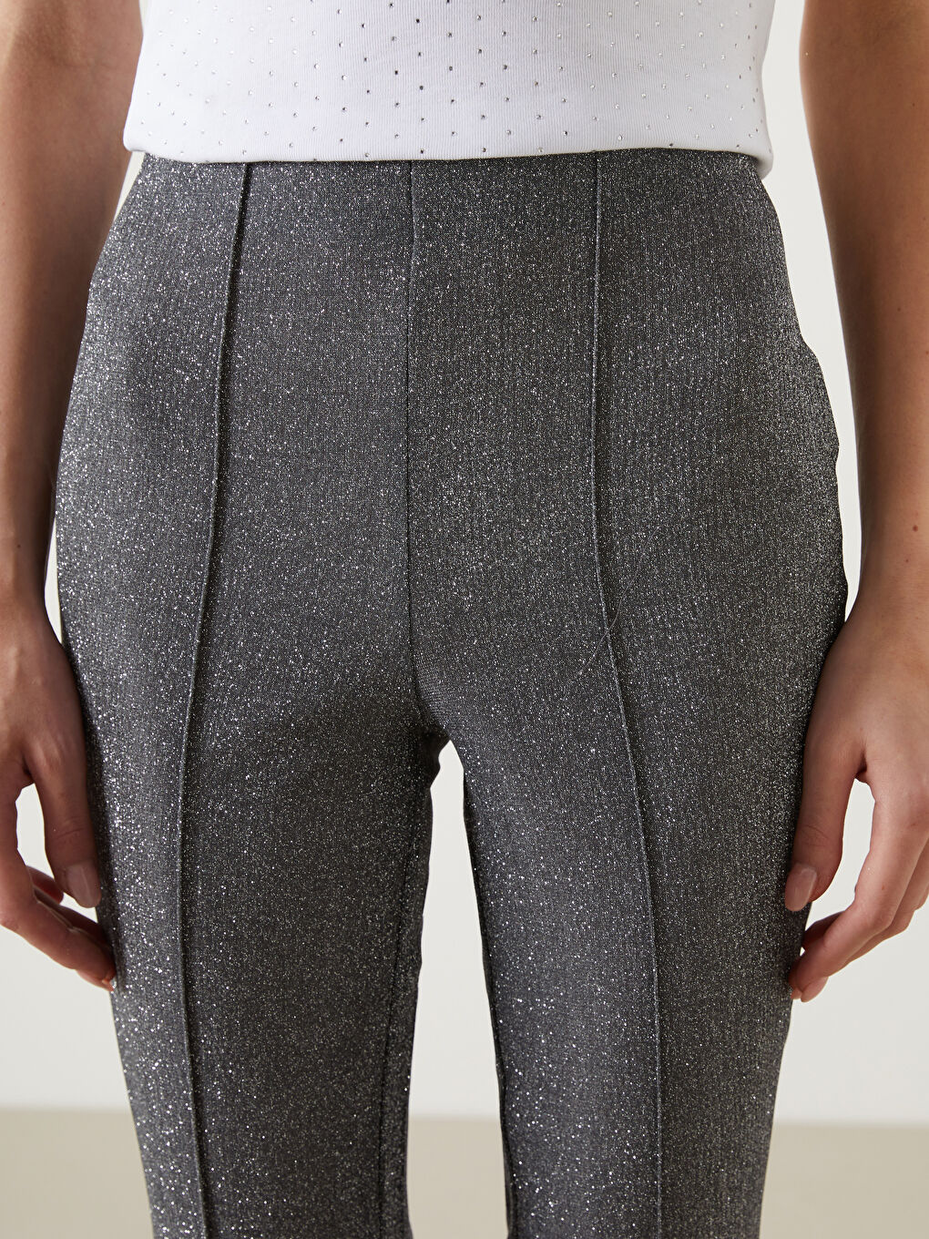 Siyah Ekstra Dar Fit Parlak Görünümlü Kadın Pantolon-2